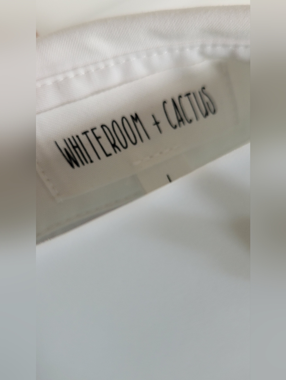 Poplin White Button-Front Women's Shirt - Picture 4 of 5